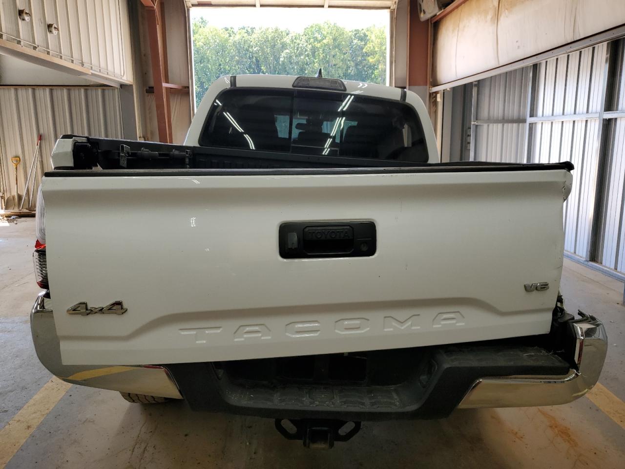 2018 Toyota Tacoma Double Cab VIN: 3TMCZ5AN2JM179912 Lot: 71093484