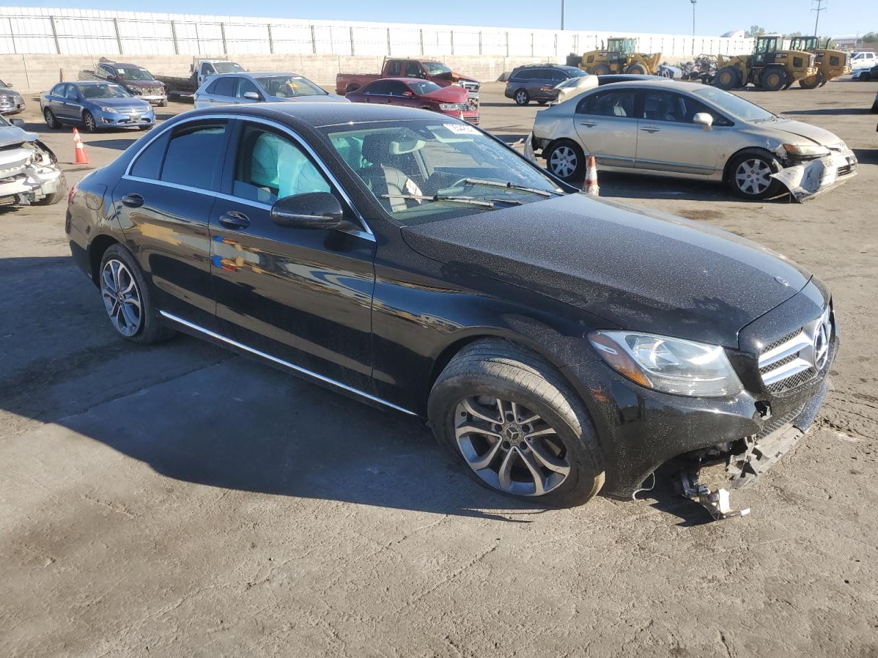 VIN 55SWF4JB7HU233479 2017 MERCEDES-BENZ C-CLASS no.4