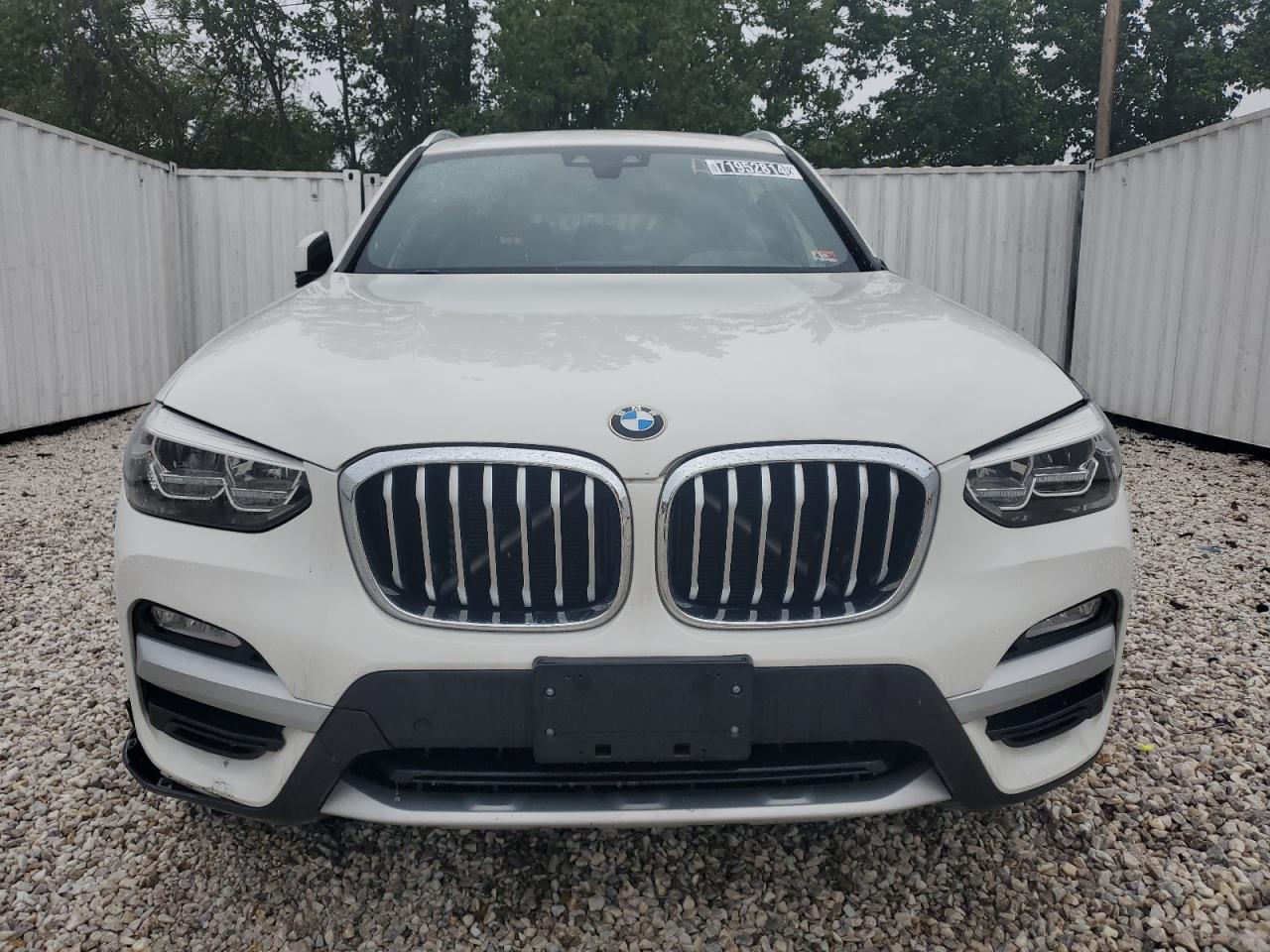 VIN 5UXTR9C50JLD67402 2018 BMW X3 no.5