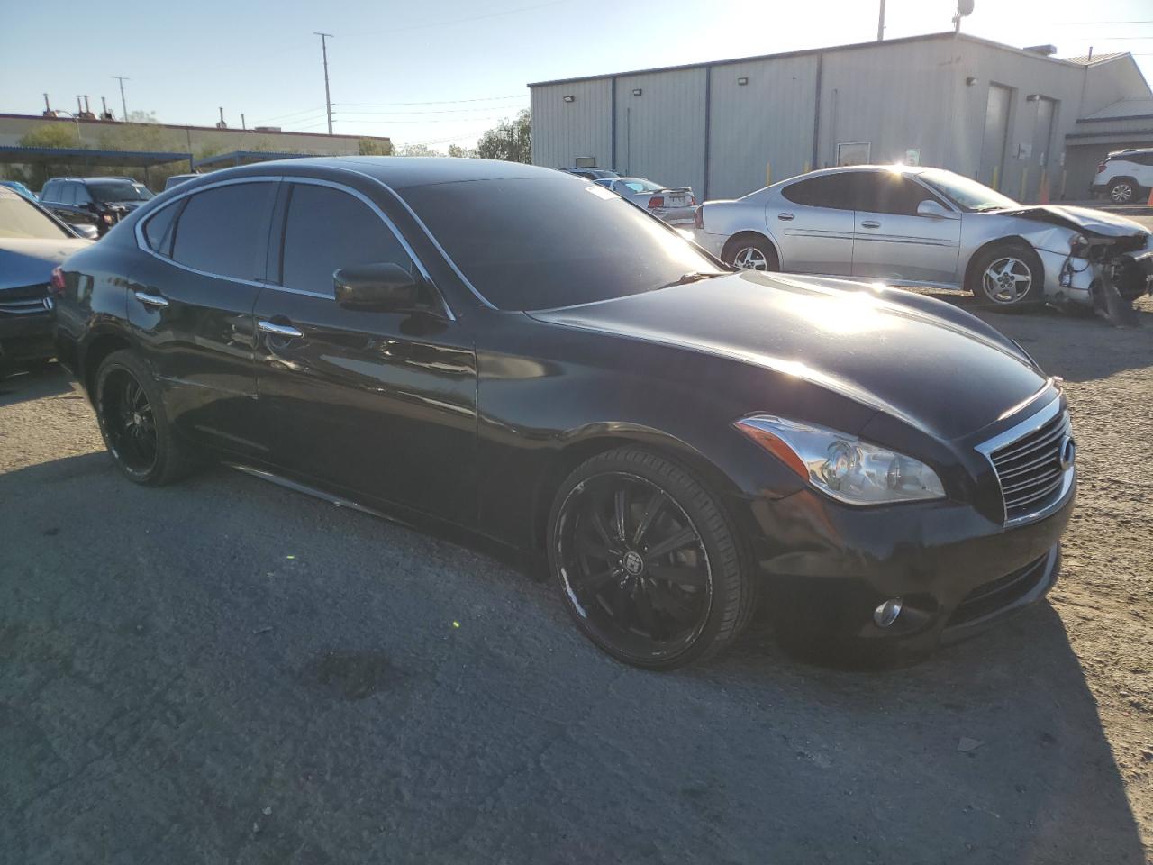 2013 Infiniti M - Image 4