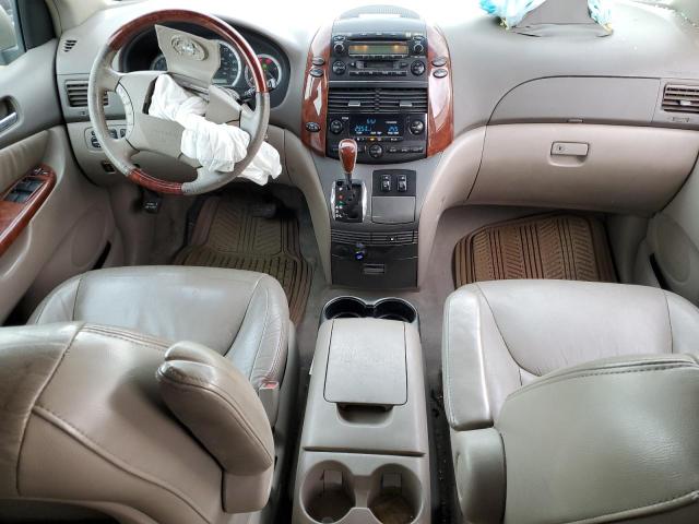 2004 TOYOTA SIENNA XLE