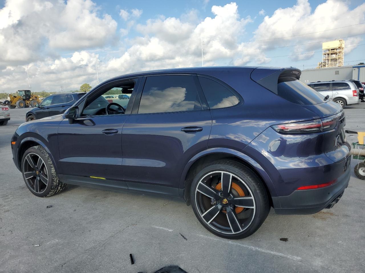 VIN WP1AA2AY1KDA10242 2019 PORSCHE CAYENNE no.2