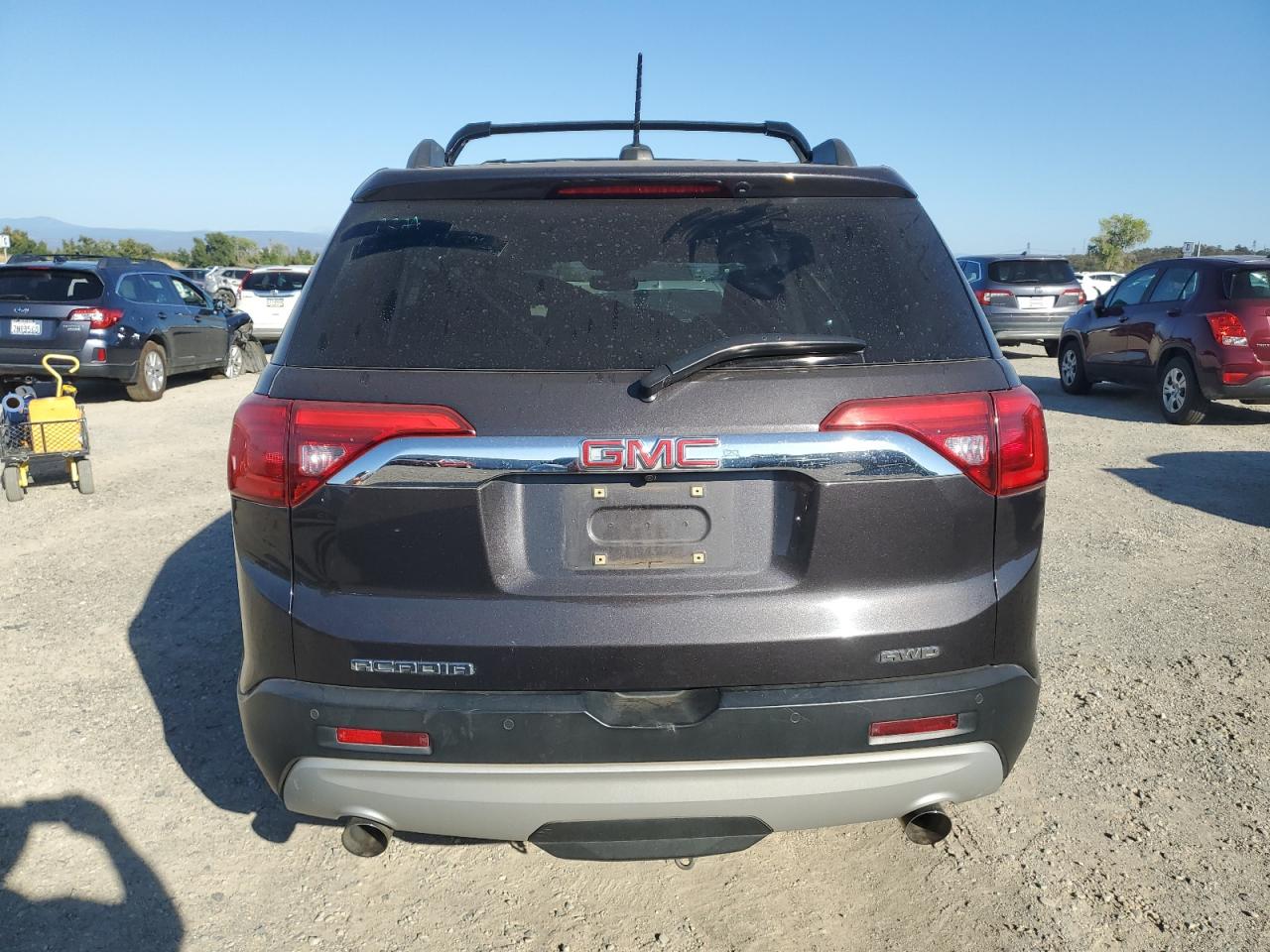 1GKKNWLS3HZ139321 2017 GMC Acadia Slt-2