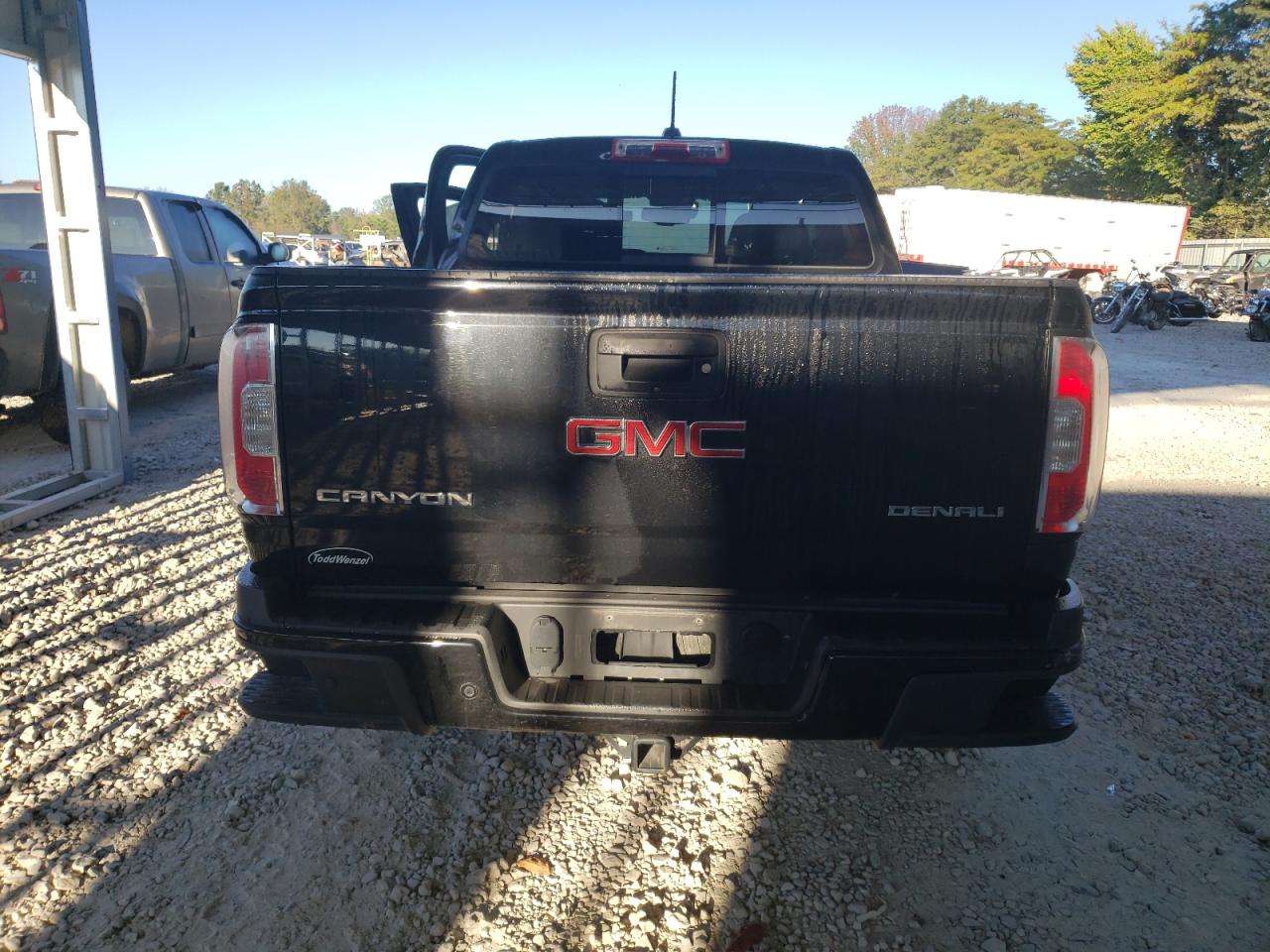 1GTG6EEN1K1136259 2019 GMC Canyon Denali