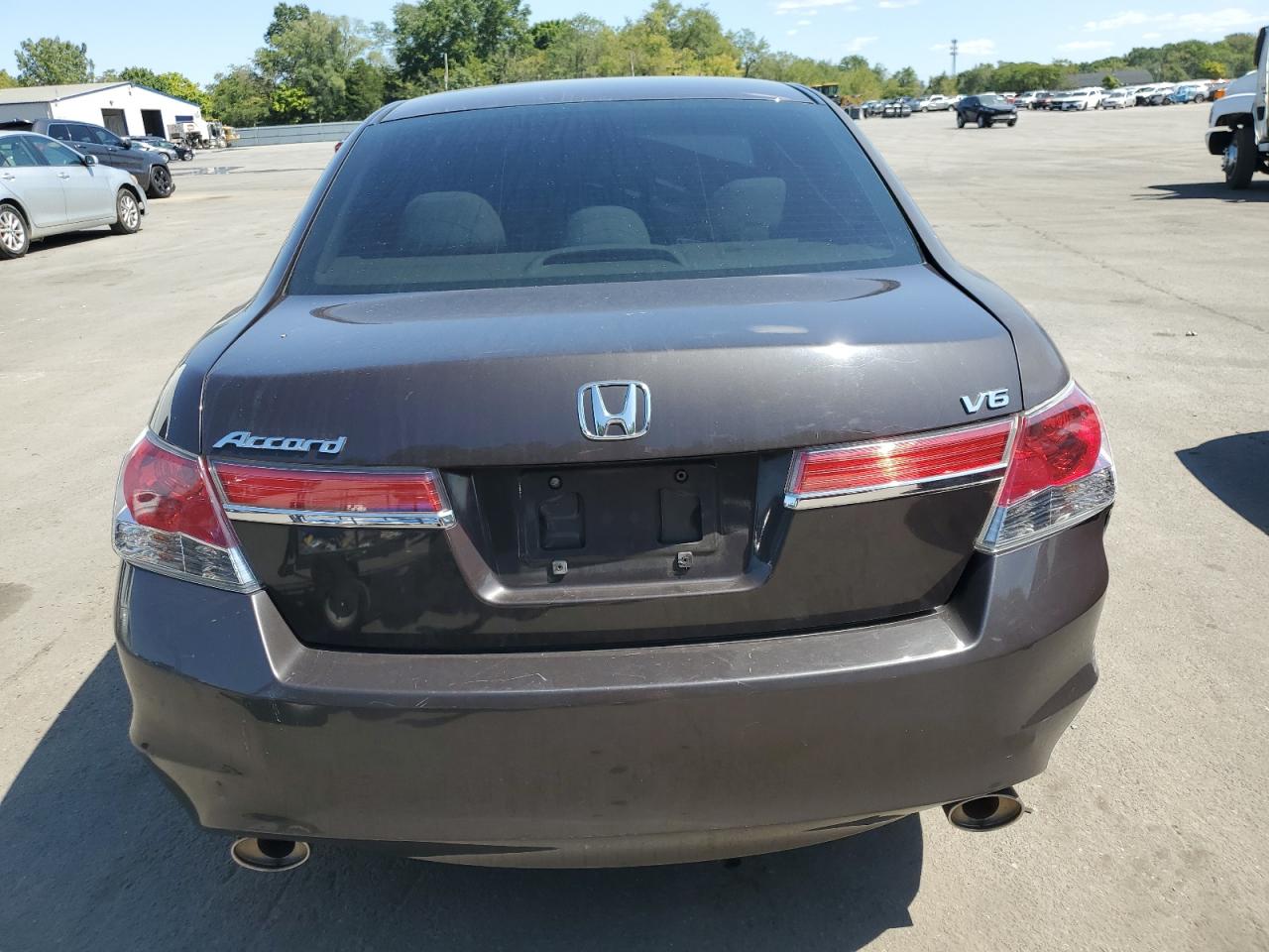 1HGCP3F76BA002168 2011 Honda Accord Ex