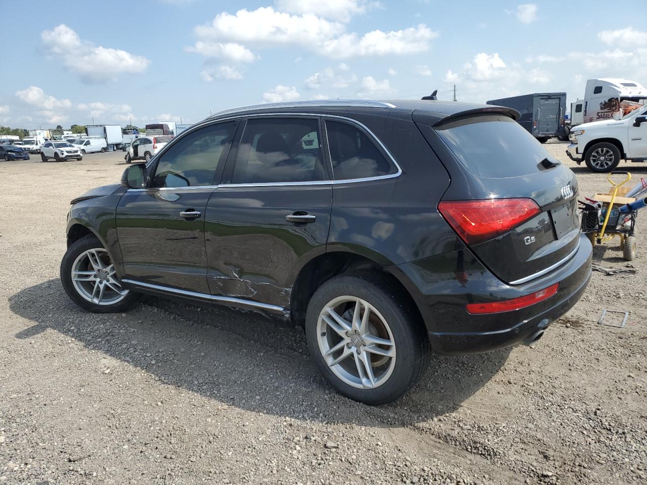 2015 Audi Q5 - Image 2