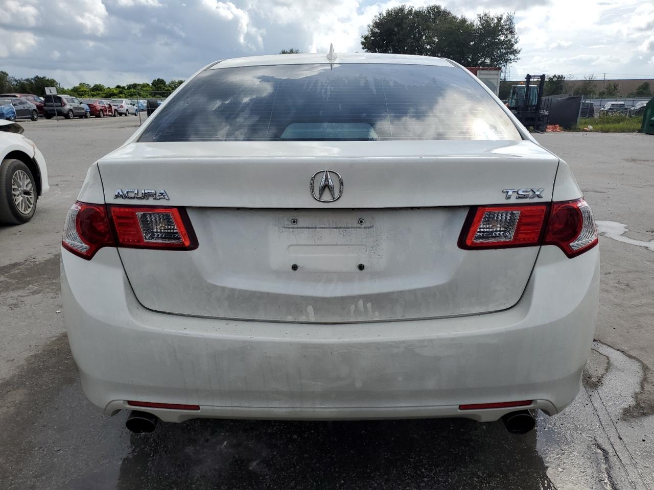 JH4CU2F68AC000237 2010 Acura Tsx