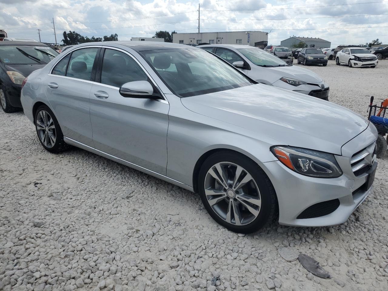 VIN WDDWF4JB3GR173295 2016 MERCEDES-BENZ C-CLASS no.4