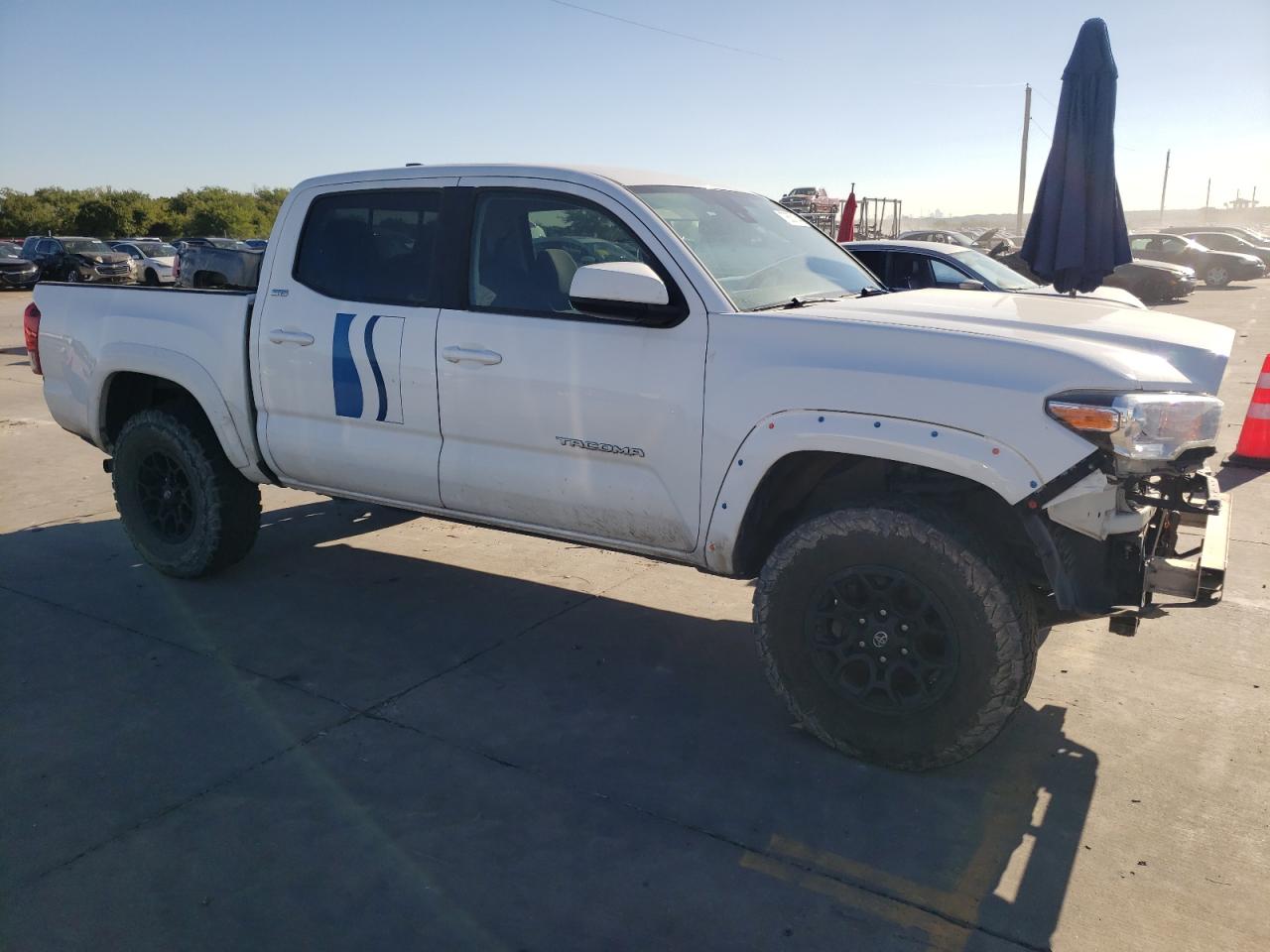 2021 Toyota Tacoma - Image 4