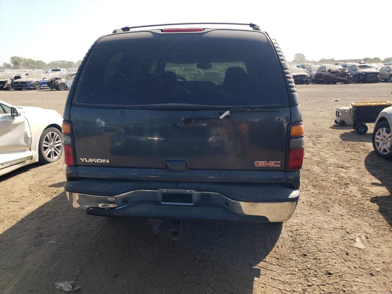 2005 GMC Yukon VIN: 1GKEK13T55J208621 Lot: 71107864