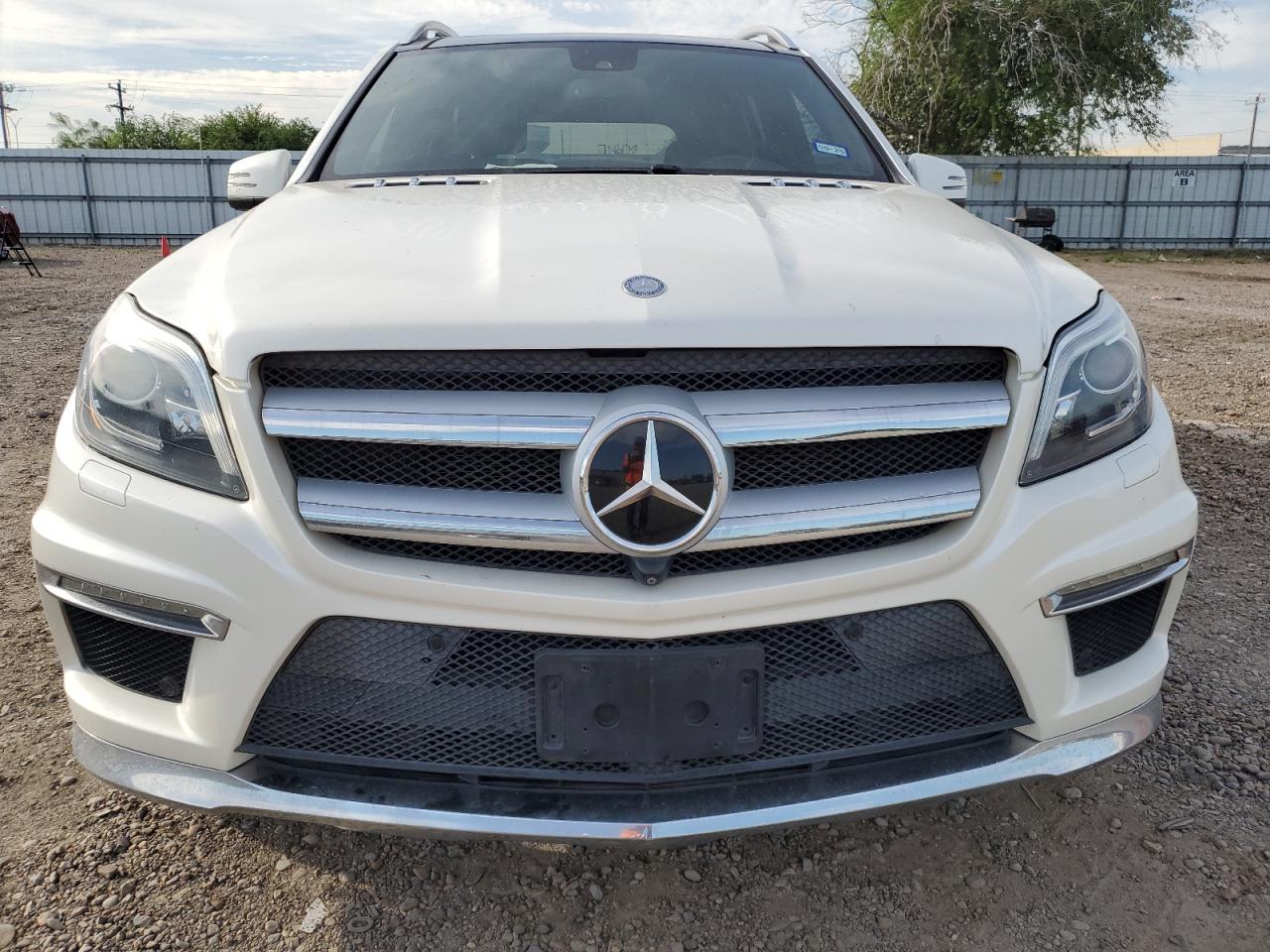 VIN 4JGDF7DEXFA528321 2015 MERCEDES-BENZ GL-CLASS no.5