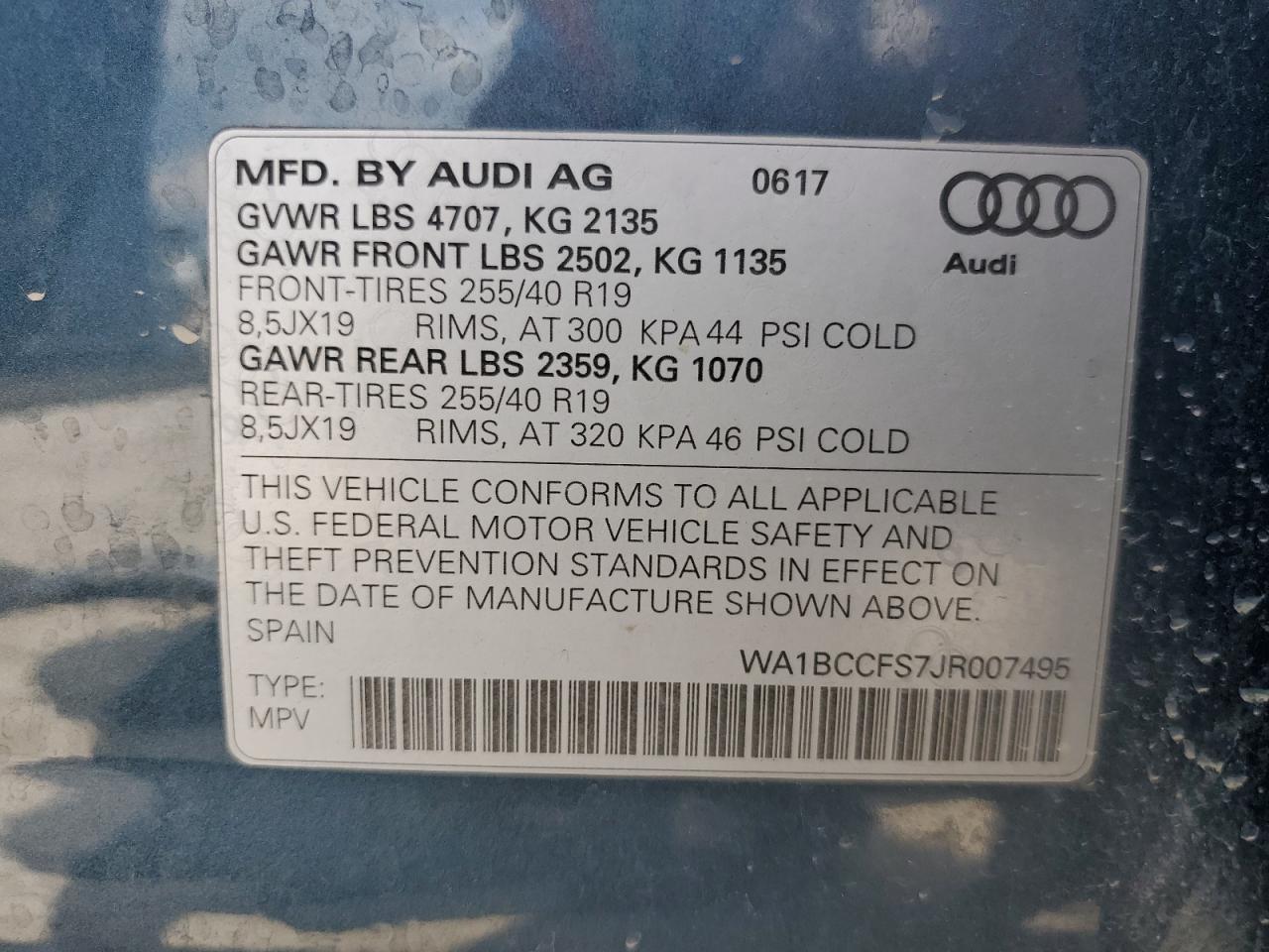 WA1BCCFS7JR007495 2018 Audi Q3 Premium