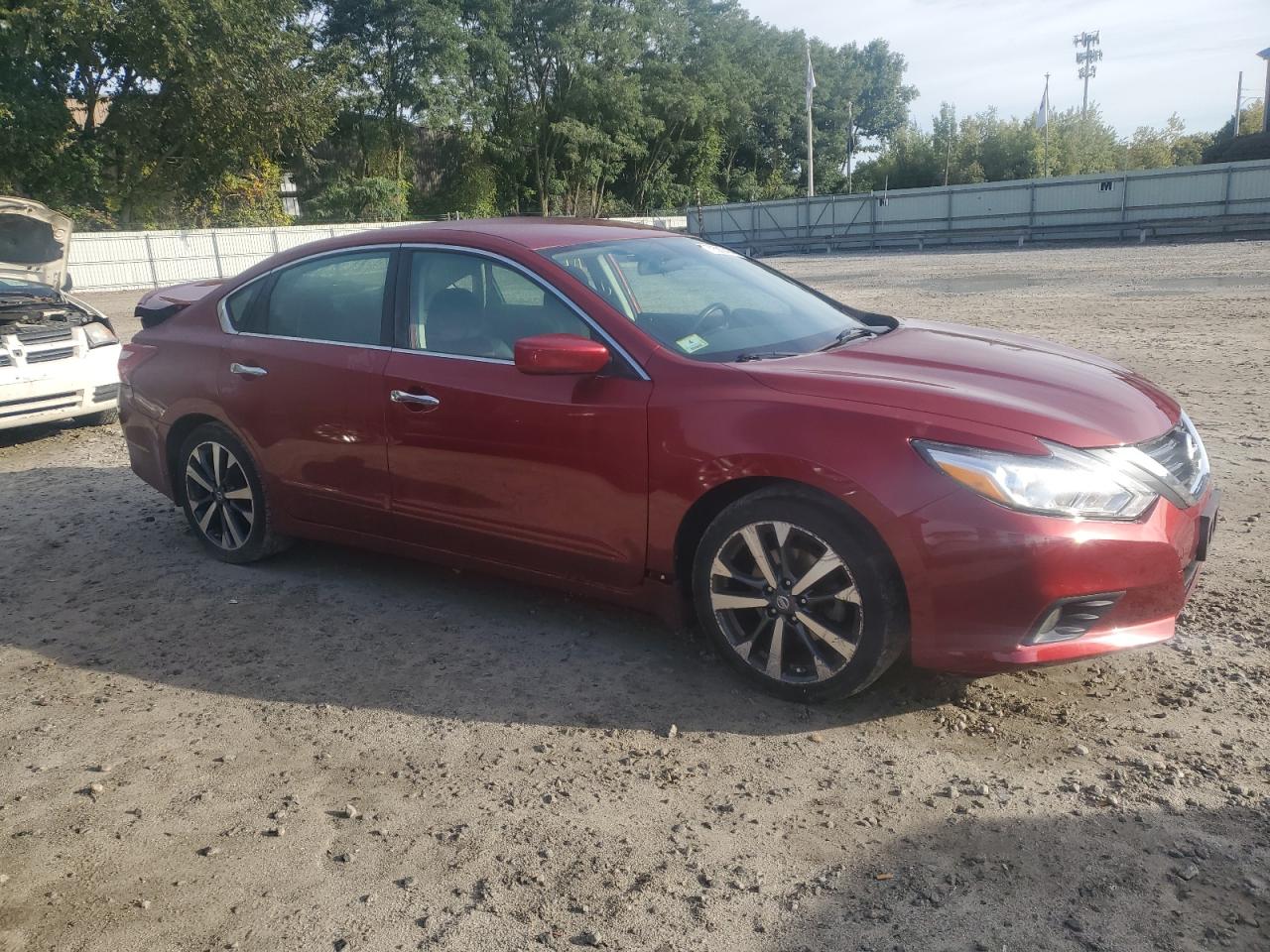 VIN 1N4AL3AP7HC484869 2017 NISSAN ALTIMA no.4