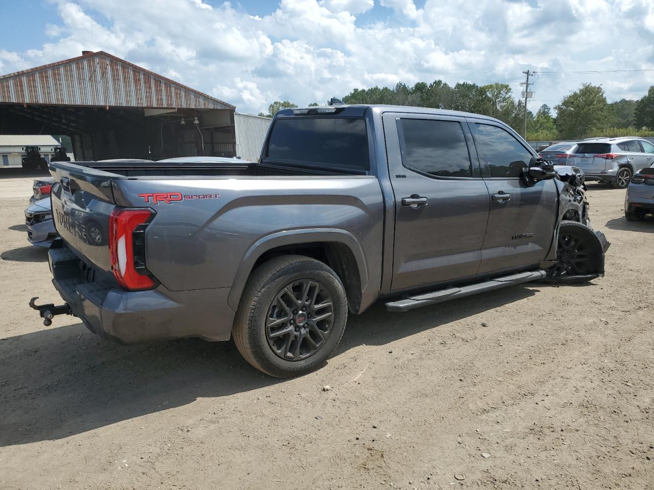 2023 Toyota Tundra - Image 3