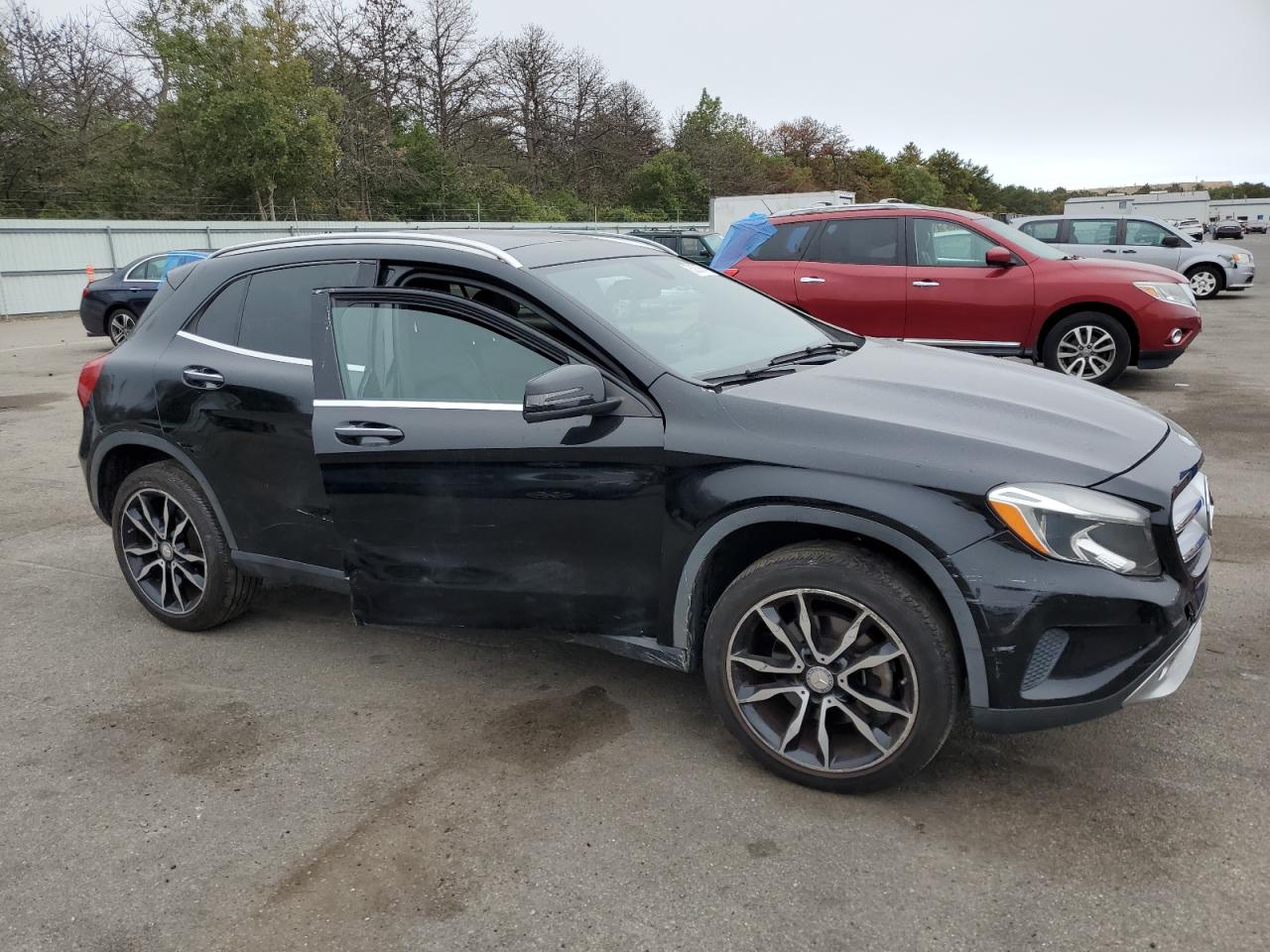 VIN WDCTG4GB7GJ246212 2016 MERCEDES-BENZ GLA-CLASS no.4