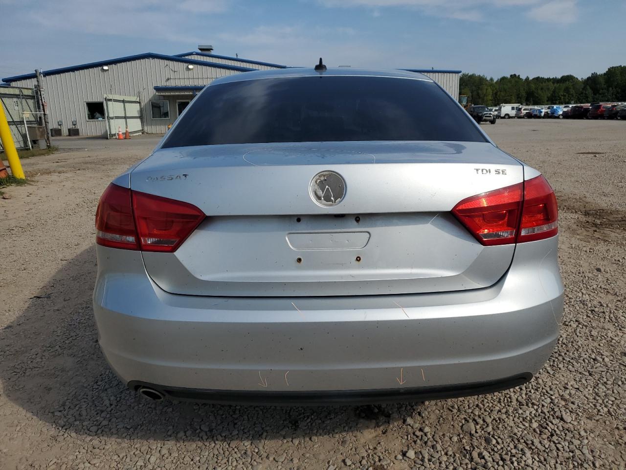 1VWBV7A34FC035625 2015 Volkswagen Passat Se