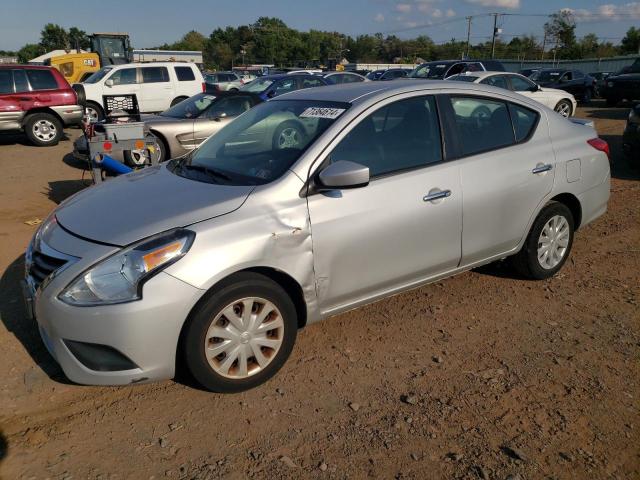  NISSAN VERSA 2017 Сірий