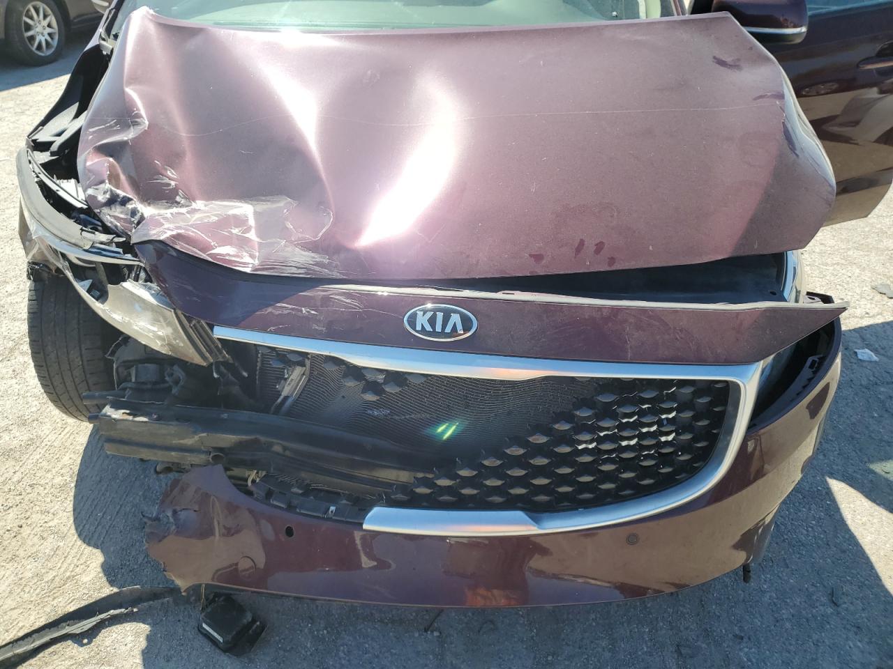 KNDMB5C13J6388580 2018 Kia Sedona Lx