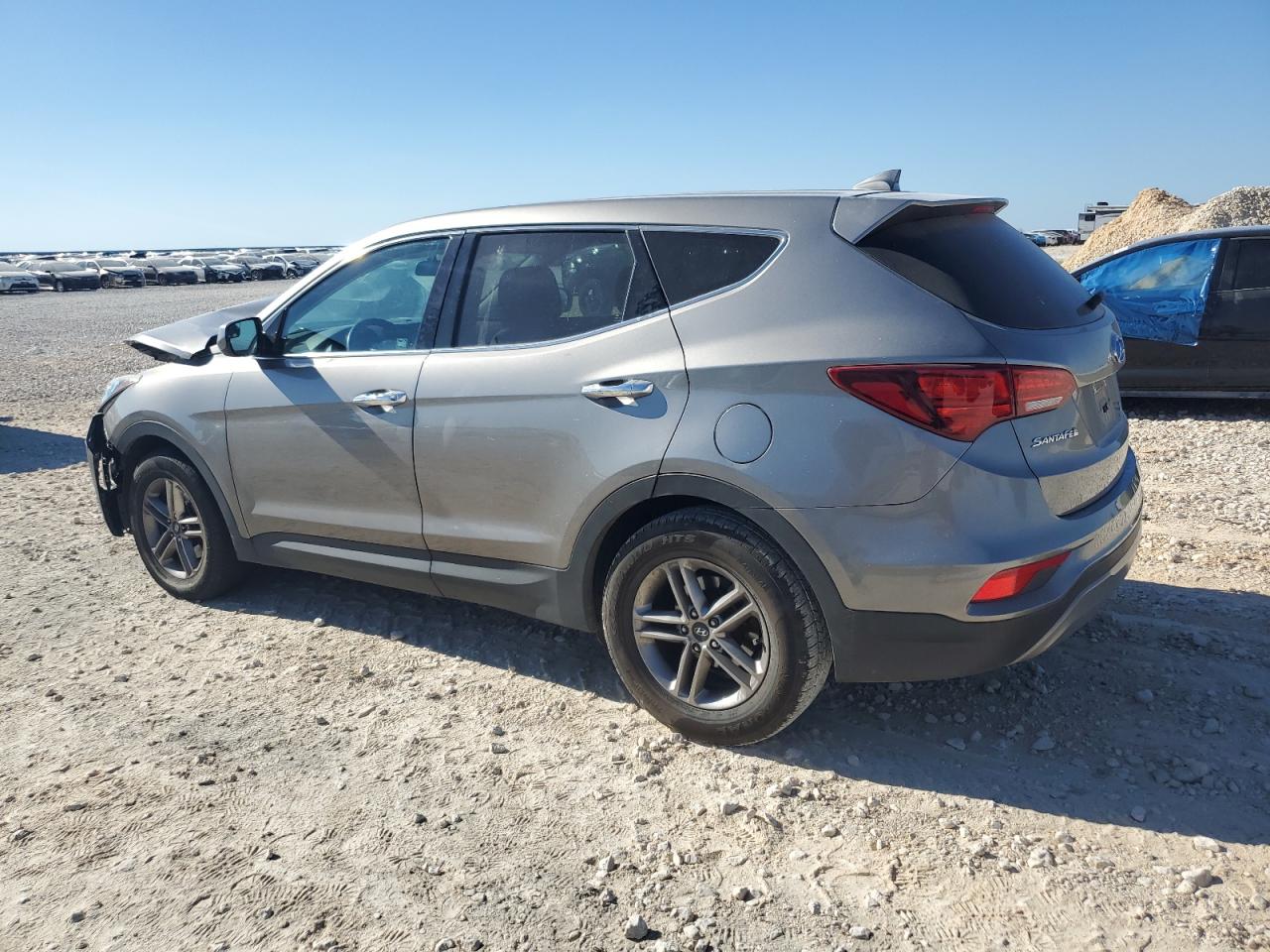2017 Hyundai Santa Fe - Image 2