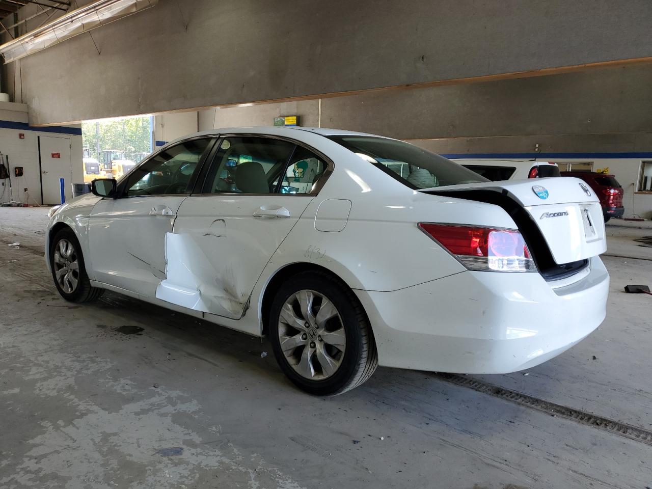 2010 Honda Accord - Image 2