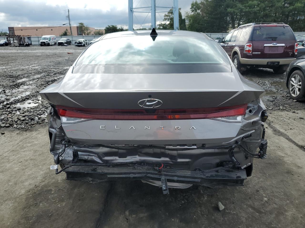 KMHLS4AG7PU508653 2023 Hyundai Elantra Sel