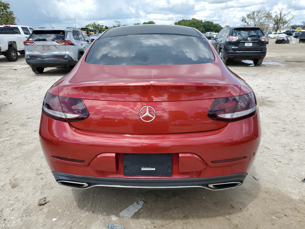 WDDWJ4JB2HF513389 2017 Mercedes-Benz C 300