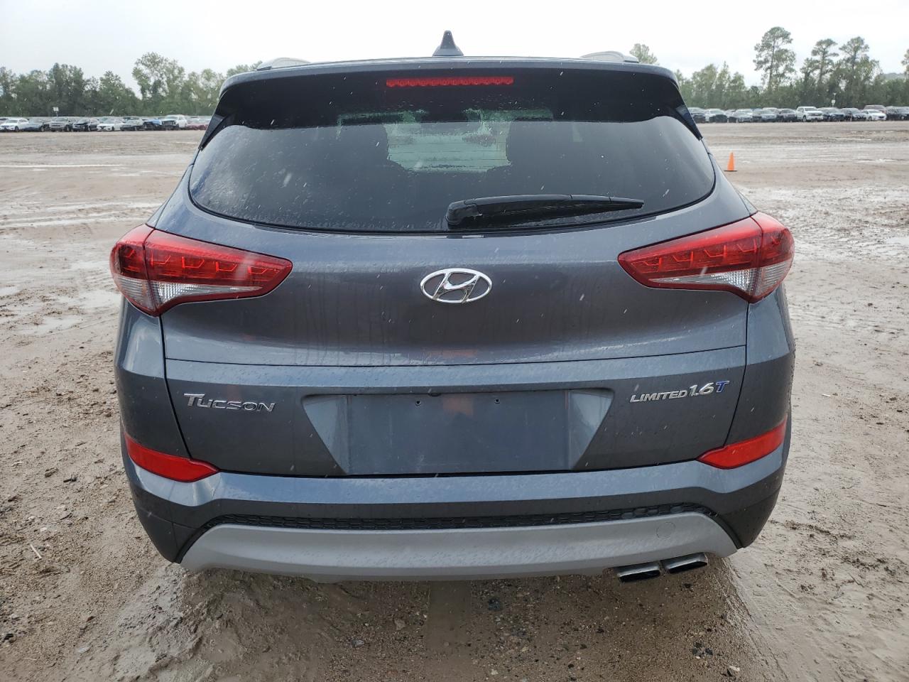 2018 Hyundai Tucson Value VIN: KM8J33A26JU795820 Lot: 70338644