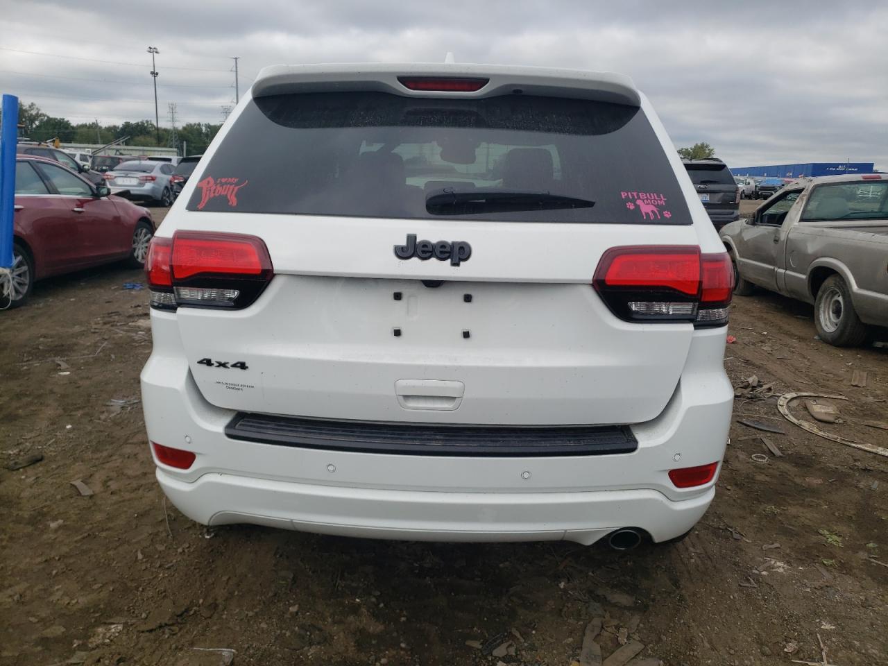 1C4RJFAG5JC502067 2018 Jeep Grand Cherokee Laredo