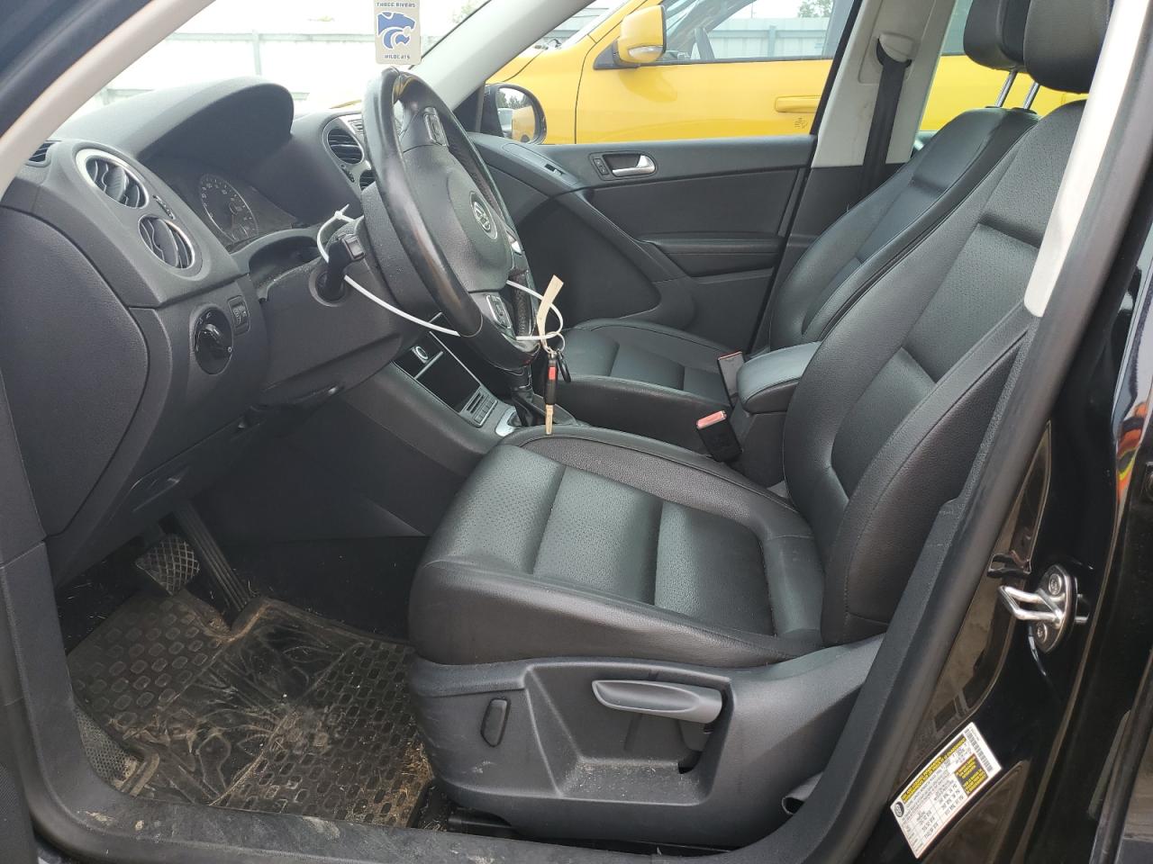 WVGBV7AX9DW548821 2013 Volkswagen Tiguan S