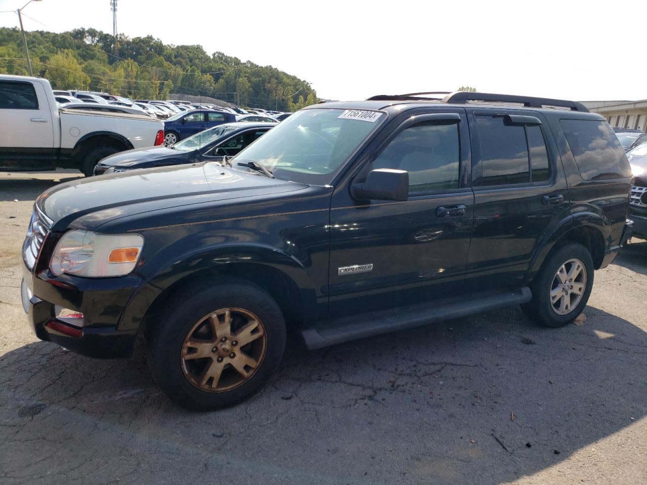 2008 Ford Explorer Xlt for Sale in Louisville, KY - Rear End