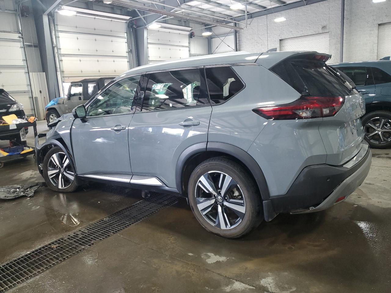 2021 Nissan Rogue - Image 2