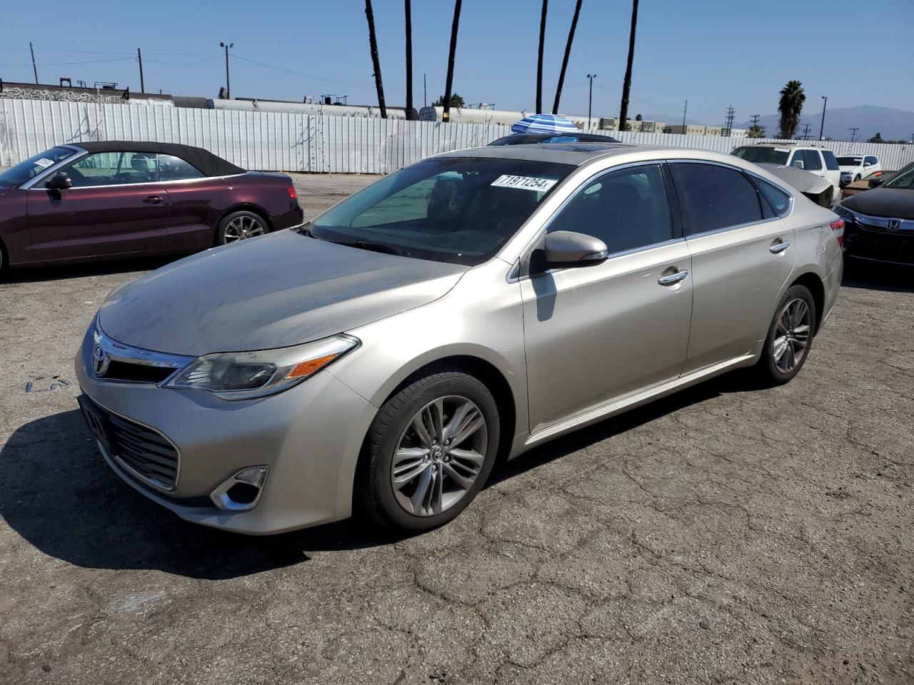 2013 Toyota Avalon - Image 1