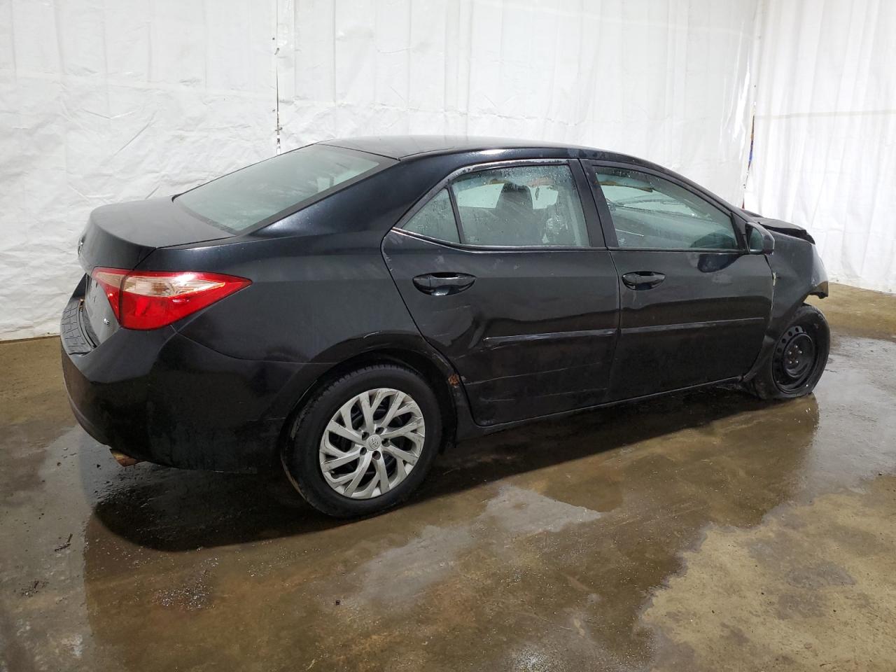 2017 Toyota Corolla - Image 3