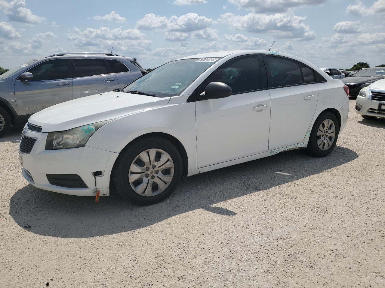 2013 Chevrolet Cruze - Image 1