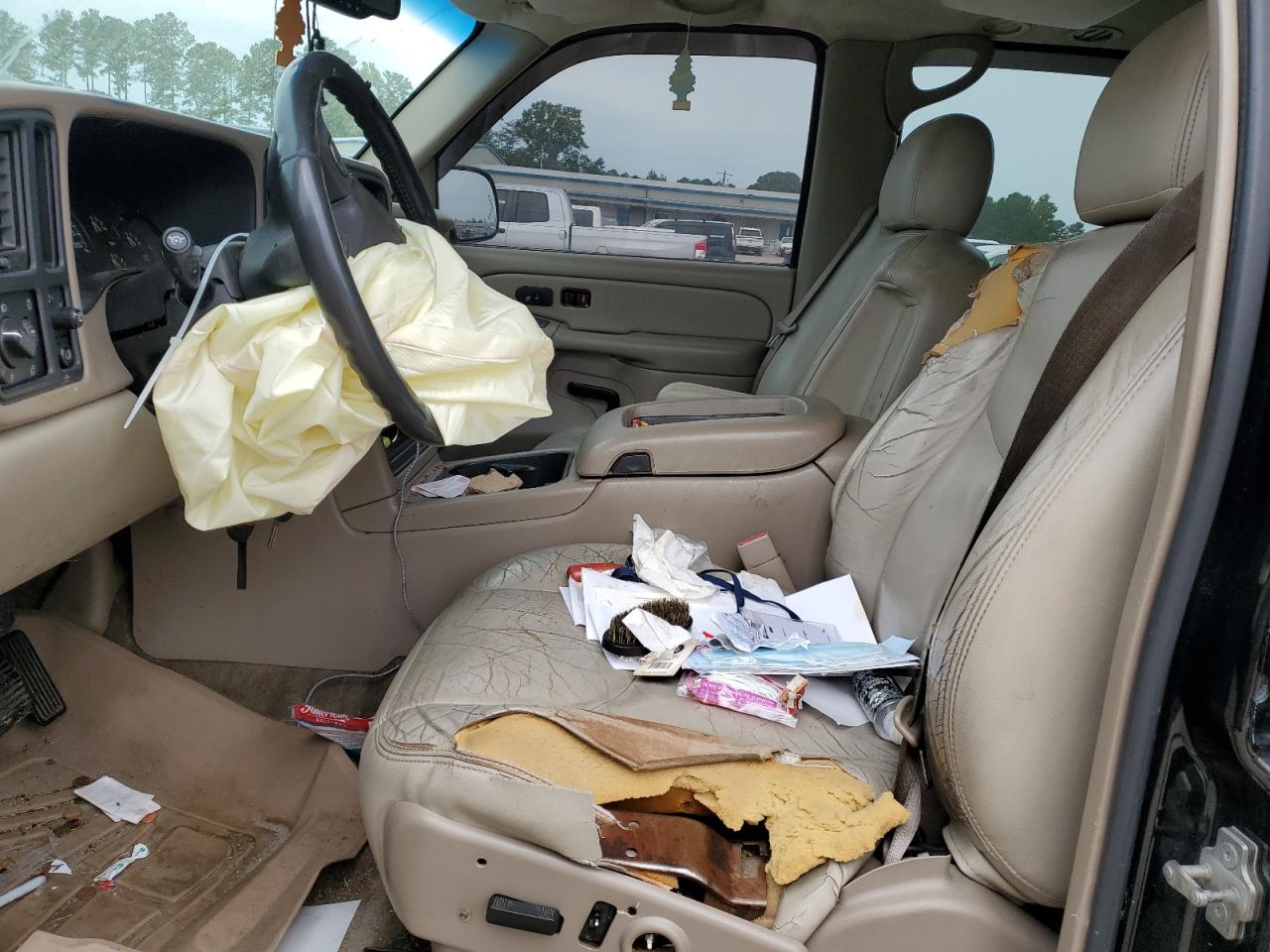 2005 Chevrolet Tahoe - Image 7