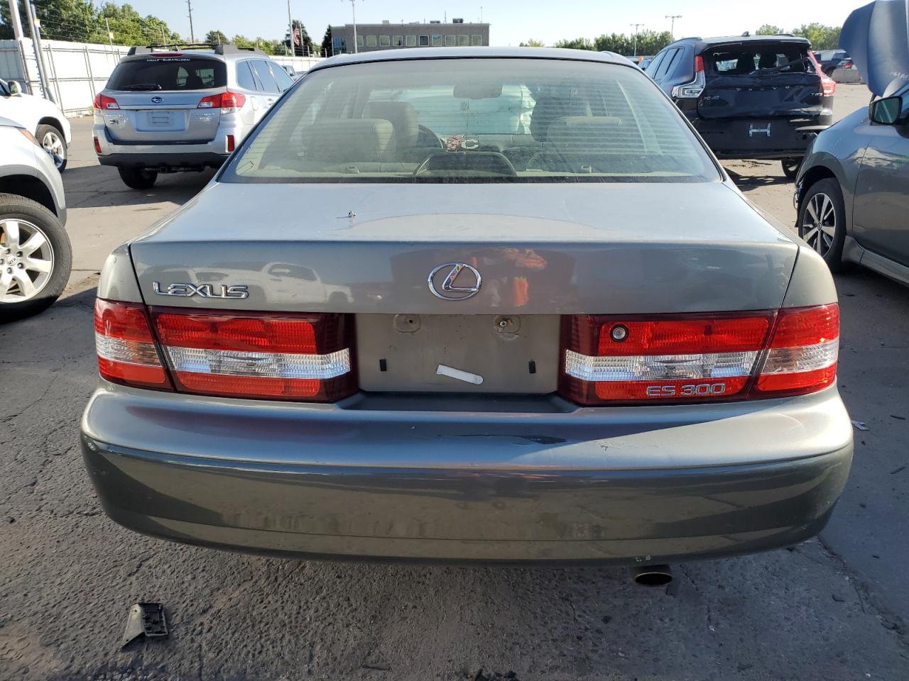 JT8BF28G210302667 2001 Lexus Es 300