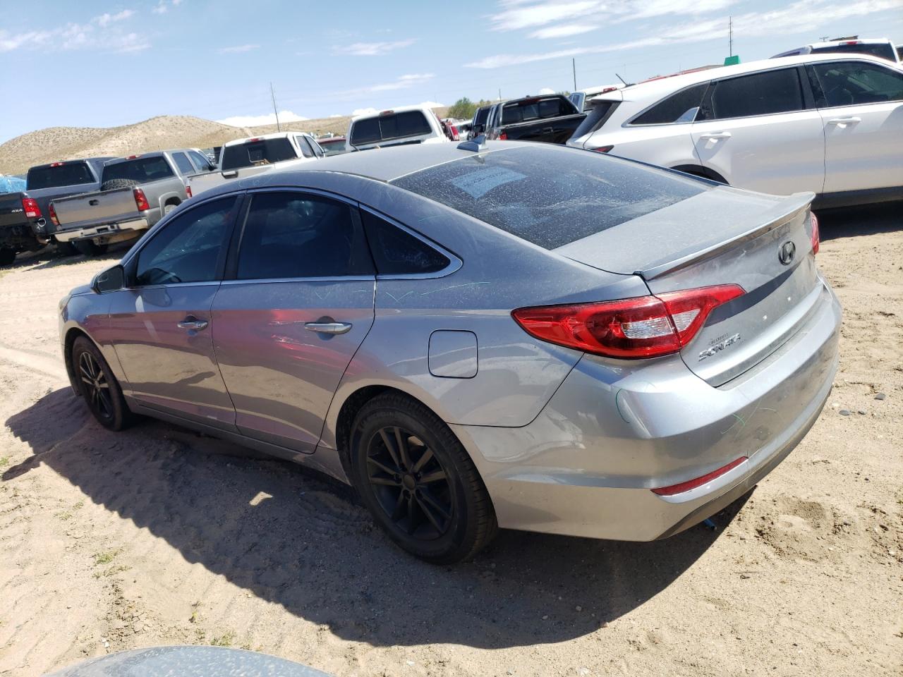 2016 Hyundai Sonata - Image 2