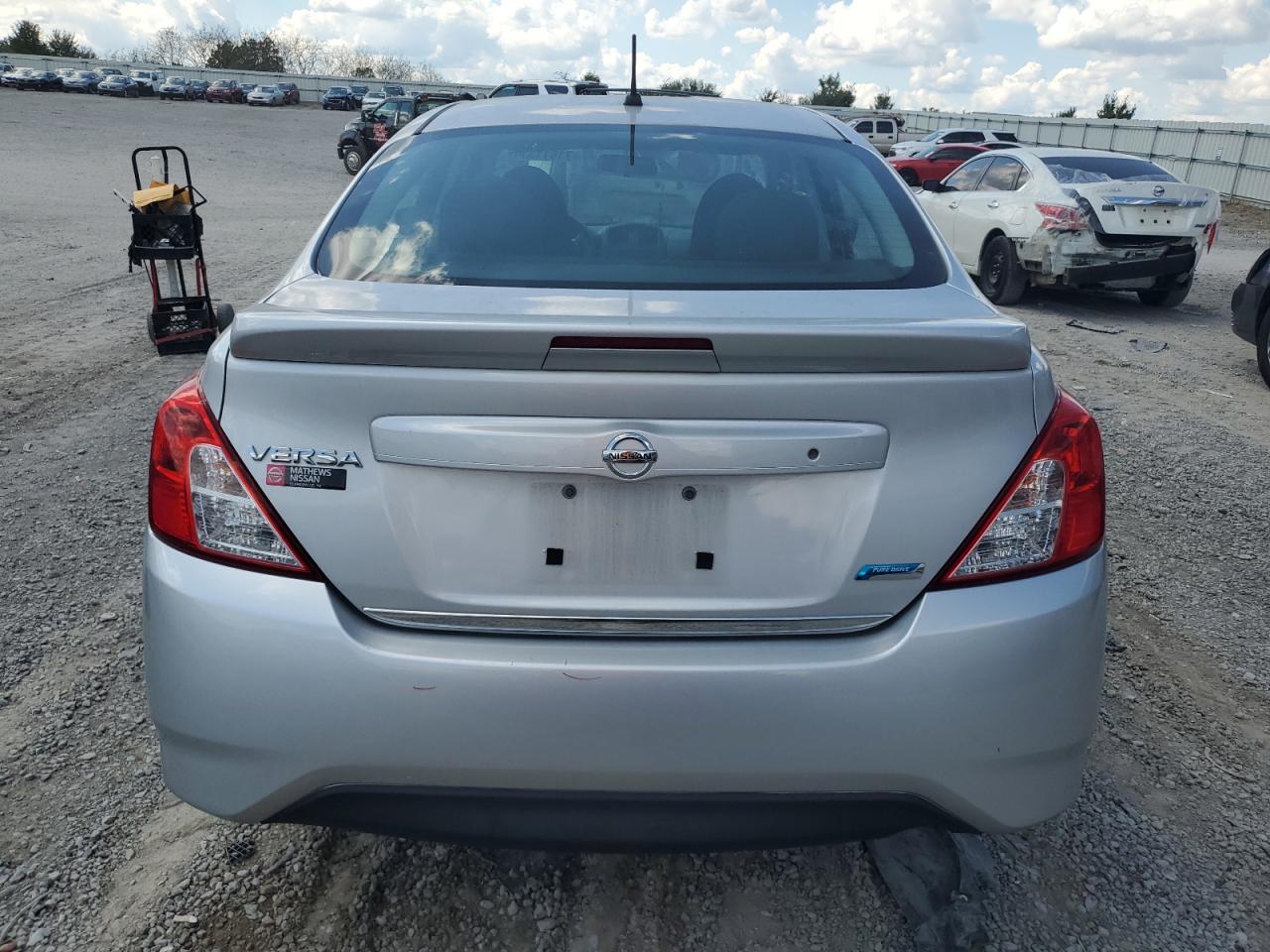 2016 Nissan Versa S VIN: 3N1CN7AP0GL875629 Lot: 71611334