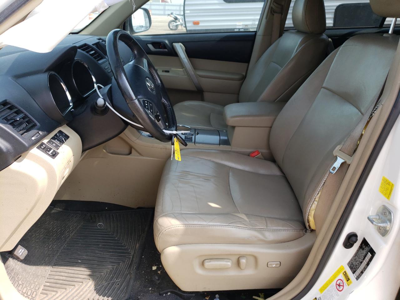 2011 Toyota Highlander Base VIN: 5TDZK3EH1BS033011 Lot: 69997754