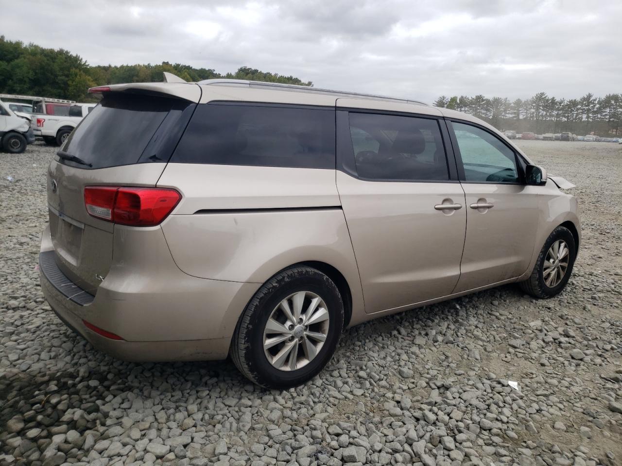 KNDMB5C14F6040360 2015 Kia Sedona Lx