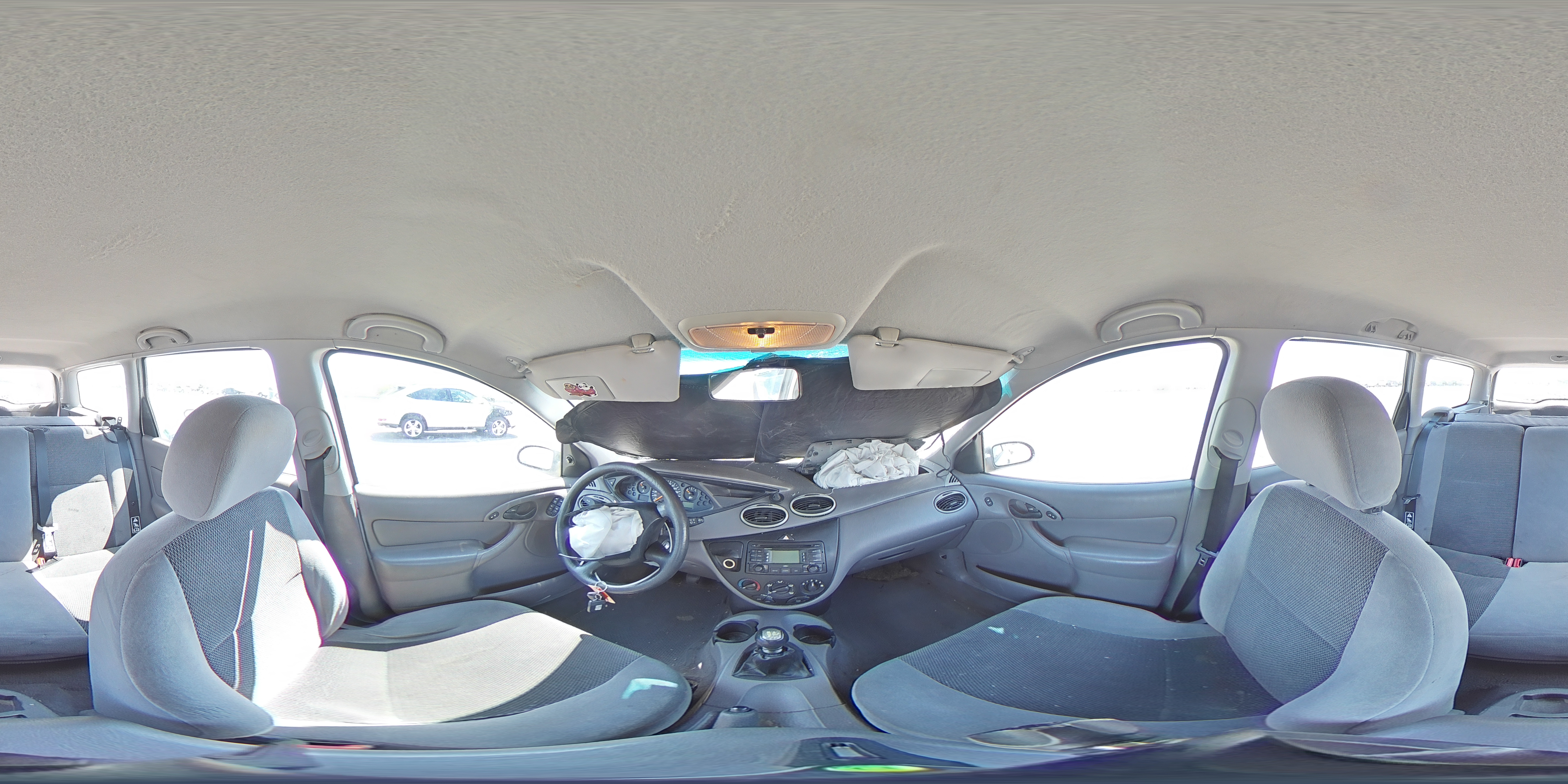 2003 Ford Focus - Image 14