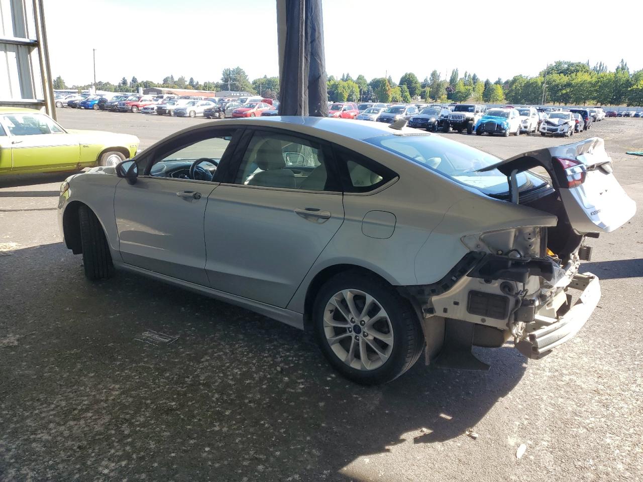 2019 Ford Fusion - Image 2