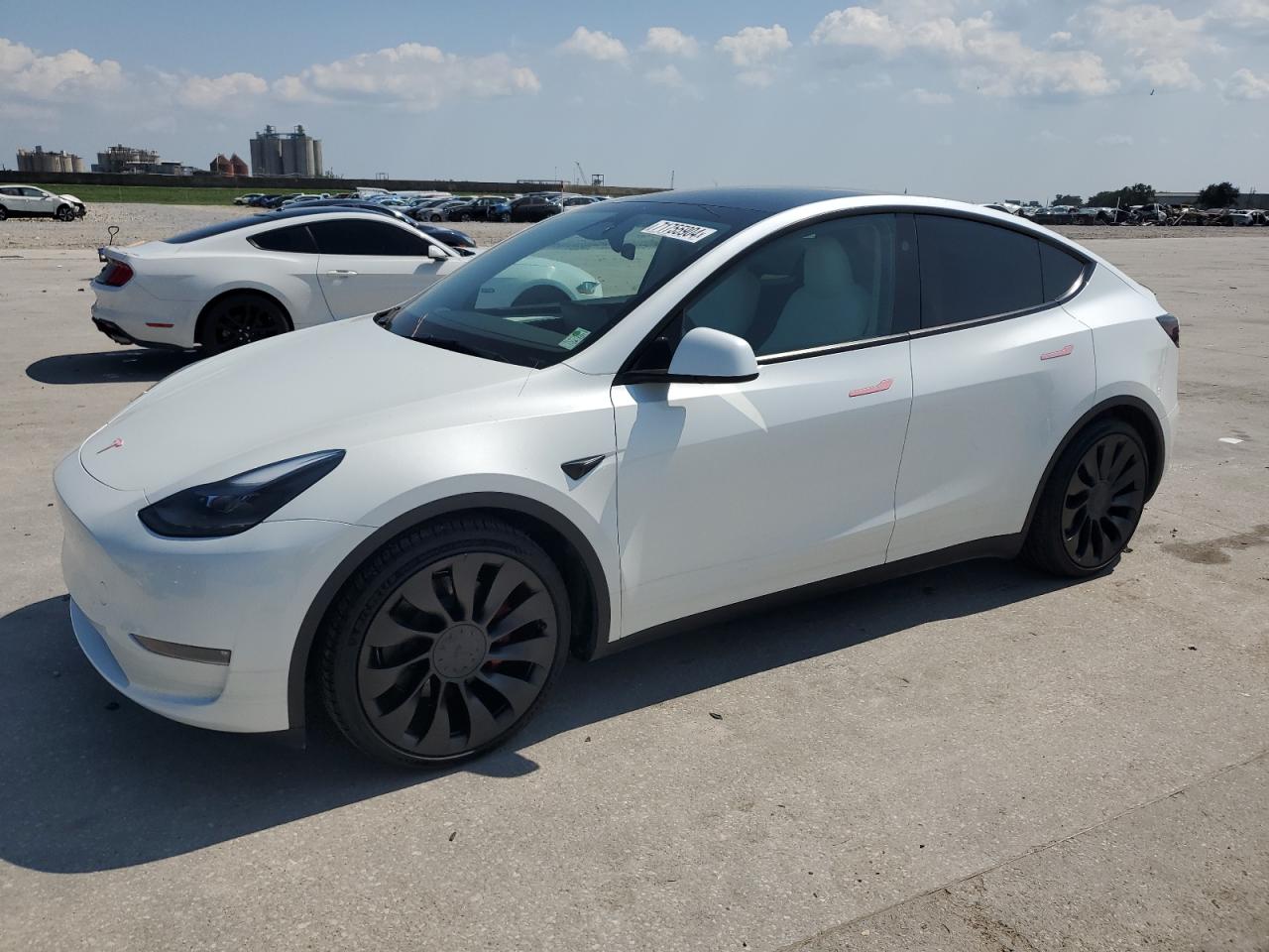 7SAYGDEF5RF046511 2024 TESLA MODEL Y - Image 1