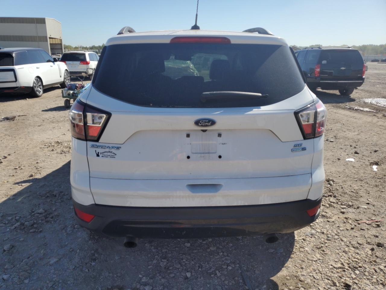 1FMCU9G9XHUE07835 2017 Ford Escape Se