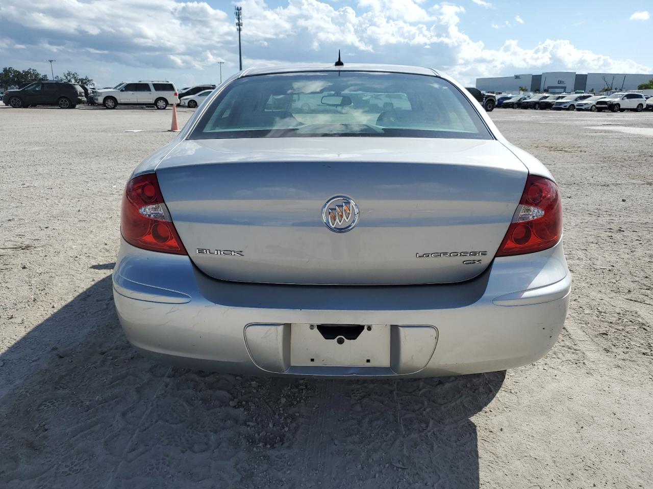 2007 Buick Lacrosse Cx VIN: 2G4WC582371247575 Lot: 72899514