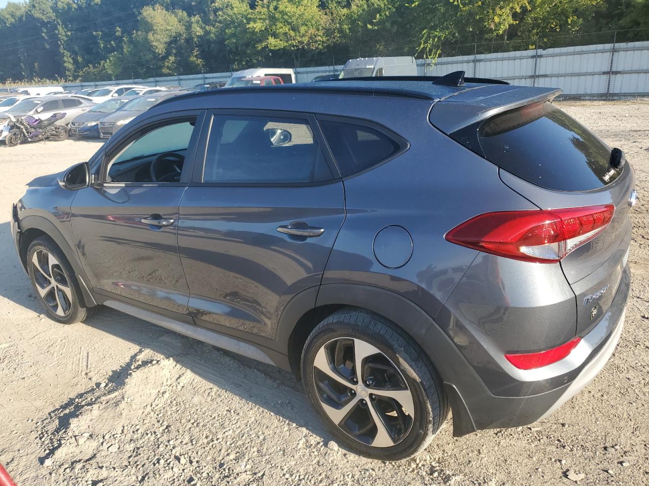 KM8J33A20JU804589 2018 HYUNDAI TUCSON - Image 2