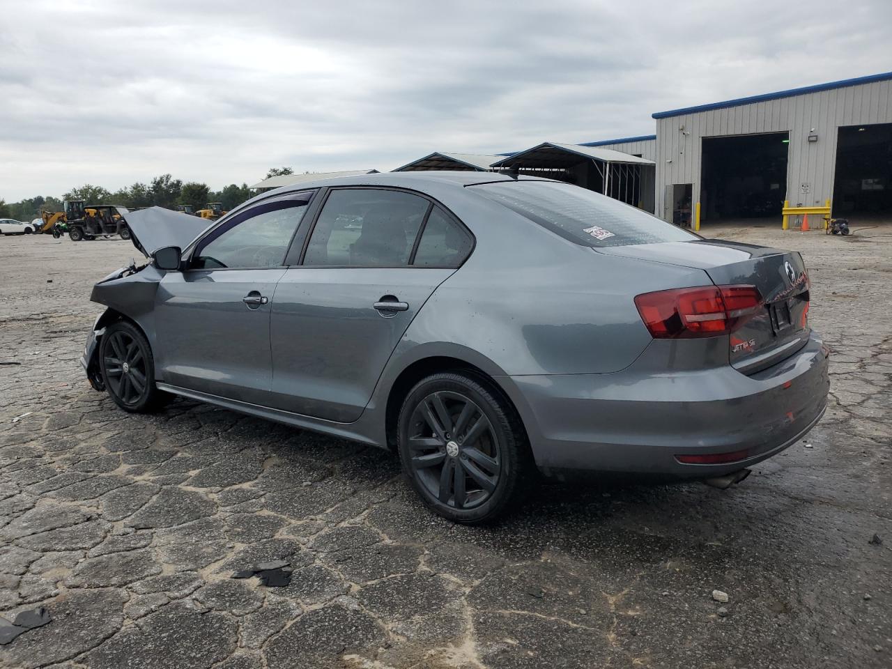 3VWD17AJ3JM253906 2018 VOLKSWAGEN JETTA - Image 2