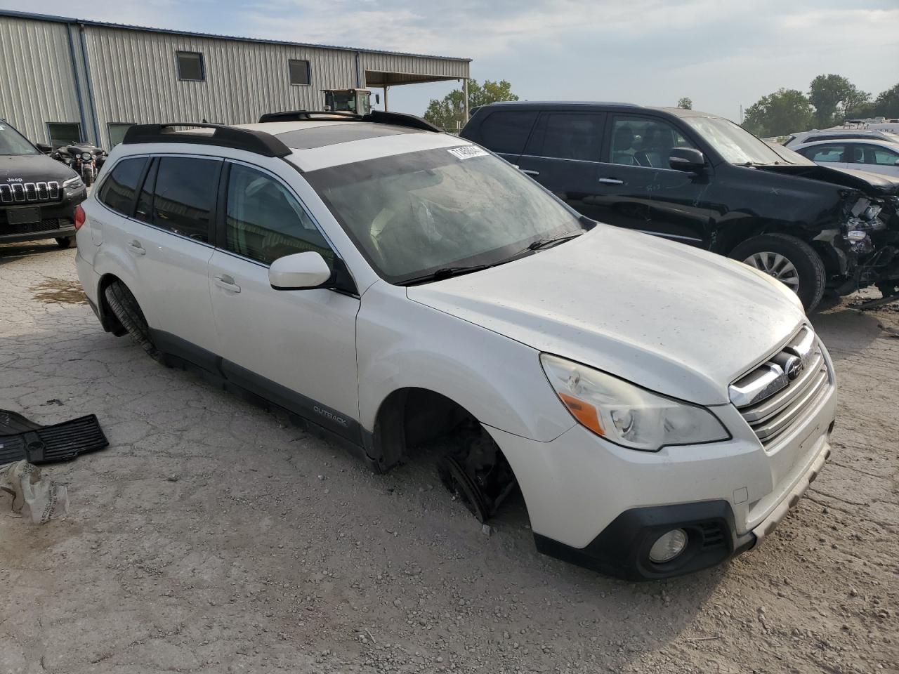 2013 Subaru Outback - Image 4