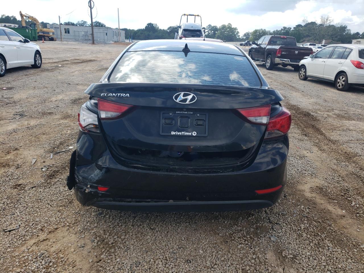 2016 Hyundai Elantra - Image 6