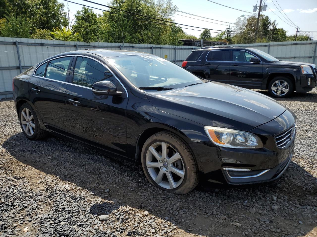 YV126MFKXG2393831 2016 Volvo S60 Premier